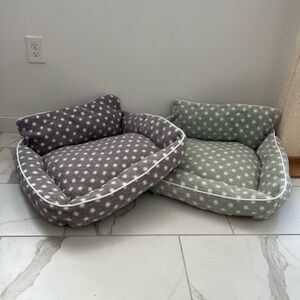 Polka Dot Pet Loveseat Sofa, Machine Washable Plush Pet Bed with Nonslip Bottom